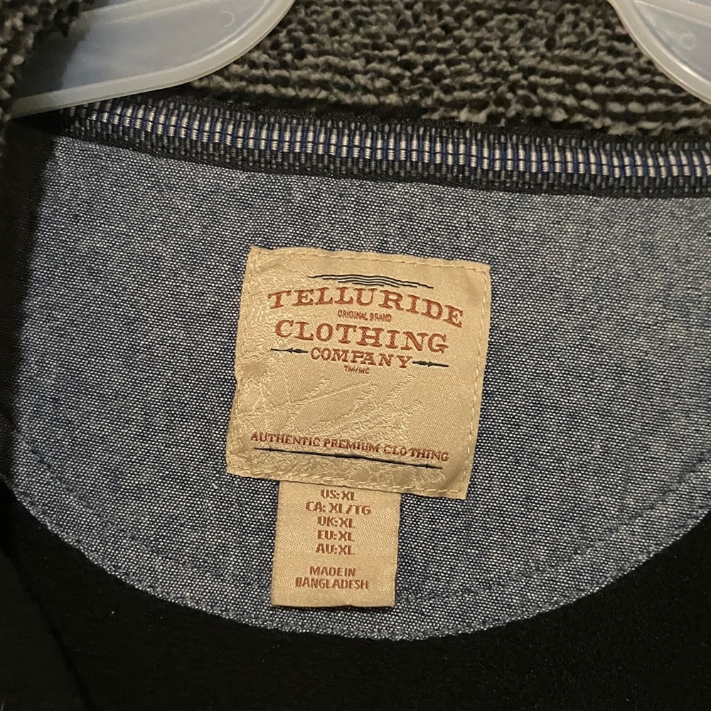 Telluride Clothing Men's Classic Black Crewneck Sweater